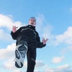 Dengarkan DiFlame, tonton video musik, baca bio, lihat tanggal tur & lainnya!