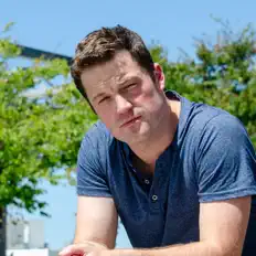 Ouça Luke Mac, assista a videoclipes, leia a biografia, veja as datas das turnês e mais!