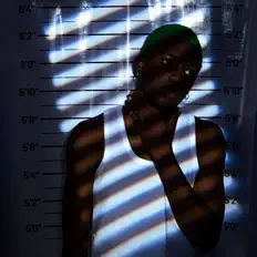 Razzy सुनें, म्यूज़िक वीडियो देखें, बायो पढ़ें, दौरे की तारीखें और बहुत कुछ देखें!