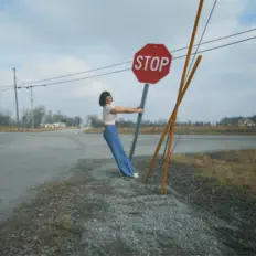 聆聽 Chloe Summers、觀看音樂影片、閱讀小傳、查看巡演日期等！