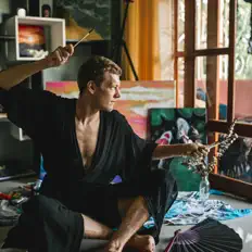 Listen to Капли, watch music videos, read bio, see tour dates & more!