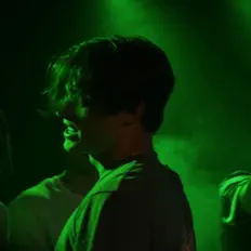 Dengarkan BxBOY, tonton video musik, baca bio, lihat tanggal tur & lainnya!