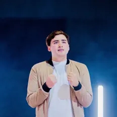 Dengarkan Israel Pacheco, tonton video musik, baca bio, lihat tanggal tur & lainnya!