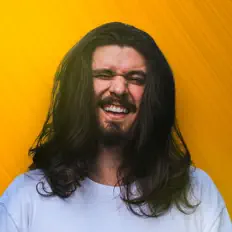 Listen to Henrique Camacho, watch music videos, read bio, see tour dates & more!
