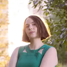 Alyssa Brayを聴いたり、ミュージックビデオを鑑賞したり、経歴やツアー日程などを確認したりしましょう！