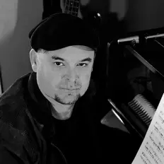 Escucha a Matt Wilson, mira videos musicales, lee su biografía, consulta las fechas de las gira y más.