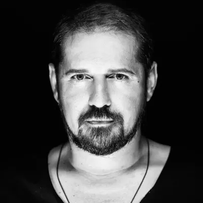 Listen to Giorgos Stratakis, watch music videos, read bio, see tour dates & more!