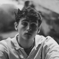 Escucha a STRIPE, mira videos musicales, lee su biografía, consulta las fechas de las gira y más.