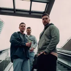 收听 Pelican、观看音乐视频、阅读小传、查看巡演日期等 ！