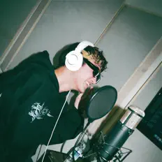 Dre Leezyを聴いたり、ミュージックビデオを鑑賞したり、経歴やツアー日程などを確認したりしましょう！