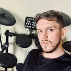leo.drummerを聴いたり、ミュージックビデオを鑑賞したり、経歴やツアー日程などを確認したりしましょう！