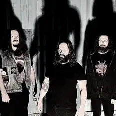 Ακούστε περιεχόμενο από RAHVN, παρακολουθήστε μουσικά βίντεο, διαβάστε το βιογραφικό, δείτε ημερομηνίες περιοδείας, και πολλά ακόμη!