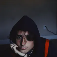 Luister naar Jackson, bekijk muziekvideo's, lees de bio, bekijk de tourdata, en meer!