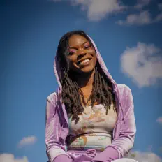 Veronica Adaeze dinle, müzik videolarını izle, biyografisini oku, tur tarihlerini ve daha fazlasını gör!