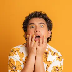 收听 Marden Crunjer、观看音乐视频、阅读小传、查看巡演日期等 ！