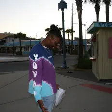 Posłuchaj wykonawcy Lystaan, obejrzyj teledyski, przeczytaj biografię, zobacz daty tras koncertowych i nie tylko!