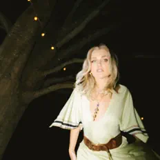Listen to Shelby Darrall, watch music videos, read bio, see tour dates & more!