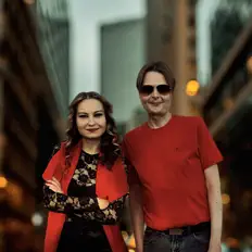 Escucha a ЮЛВА, mira vídeos musicales, lee la biografía, consulta fechas de giras y mucho más.