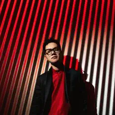 Hör dir Cao Bá Hưng an, schau dir Musikvideos an, lies die Biografie, finde Tourdaten und mehr!