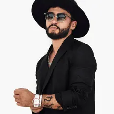 Escucha a Arut, mira videos musicales, lee su biografía, consulta las fechas de las gira y más.
