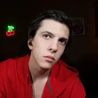 Poslechněte si interpreta undefined, sledujte hudební videa, přečtěte si životopis, podívejte se na data turné a další informace.