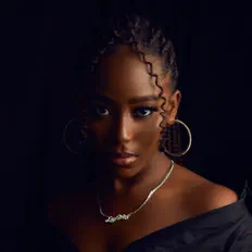 Escucha a Lois Mae, mira vídeos musicales, lee la biografía, consulta fechas de giras y mucho más.