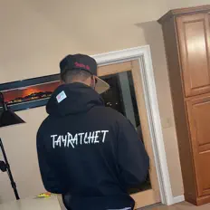 收听 TayRatchet、观看音乐视频、阅读小传、查看巡演日期等 ！