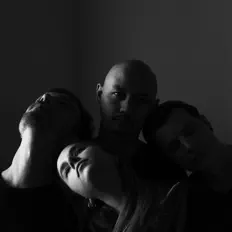 Glaston dinle, müzik videolarını izle, biyografisini oku, tur tarihlerini ve daha fazlasını gör!