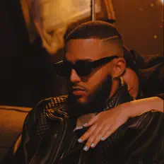 ETHOUSAND dinle, müzik videolarını izle, biyografisini oku, tur tarihlerini ve daha fazlasını gör!