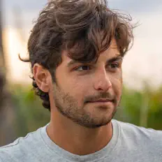 Kurt Stevensを聴いたり、ミュージックビデオを鑑賞したり、経歴やツアー日程などを確認したりしましょう！