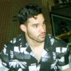 Ouça Victor Fuertes, assista a videoclipes, leia a biografia, veja as datas das turnês e mais!