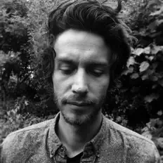 收听 Daniel Helmer、观看音乐视频、阅读小传、查看巡演日期等 ！