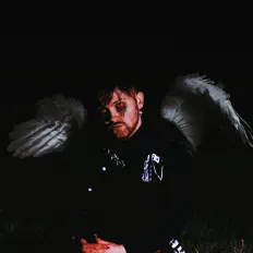 Hör dir Collin Silk an, schau dir Musikvideos an, lies die Biografie, finde Tourdaten und mehr!