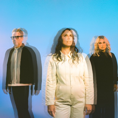 Listen to Bien, watch music videos, read bio, see tour dates & more!