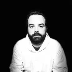 Ouça J.B. Cross, assista a videoclipes, leia a biografia, veja as datas das turnês e mais!