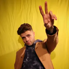 Escucha a kid vintage, mira videos musicales, lee su biografía, consulta las fechas de las gira y más.