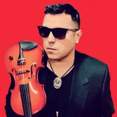 Patrick Contreras을(를) 듣고, 뮤직 비디오를 보고, 약력을 읽고, 투어 일정 등을 확인하세요!