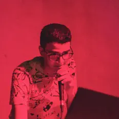 收听 Oxide Muzik、观看音乐视频、阅读小传、查看巡演日期等 ！