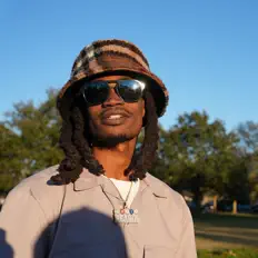 Escucha a Just Rik, mira videos musicales, lee su biografía, consulta las fechas de las gira y más.