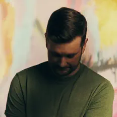 Hill을(를) 듣고, 뮤직 비디오를 보고, 약력을 읽고, 투어 일정 등을 확인하세요!