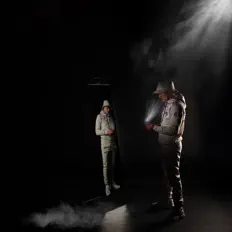 Mani & Zahを聴いたり、ミュージックビデオを鑑賞したり、経歴やツアー日程などを確認したりしましょう！