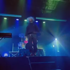 Ouve Drupsii, vê vídeos de música, lê a biografia, vê as datas da digressão e muito mais!