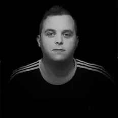 Dengarkan David McQuiston, tonton video musik, baca bio, lihat tanggal tur & lainnya!