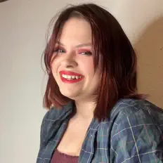 Hör dir Katie Hufstetler an, schau dir Musikvideos an, lies die Biografie, finde Tourdaten und mehr!
