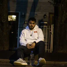 BMJ Kudaを聴いたり、ミュージックビデオを鑑賞したり、経歴やツアー日程などを確認したりしましょう！