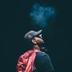 Ouve Nimbus DeLoud, vê vídeos de música, lê a biografia, vê as datas da digressão e muito mais!