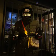 Dengarkan Monkey D, tonton video musik, baca bio, lihat tanggal tur & lainnya!