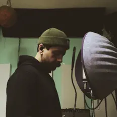 收听 Scottie Cyr、观看音乐视频、阅读小传、查看巡演日期等 ！