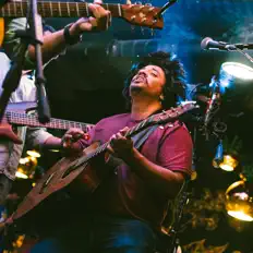 Dengarkan Roshan George Thomas, tonton video musik, baca bio, lihat tanggal tur & lainnya!