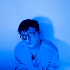 Listen to Ezet, watch music videos, read bio, see tour dates & more!